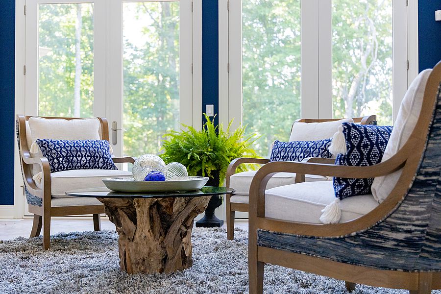 You don't have to live at the coast for a beach living room makover. If you are a little subtle, it will work in your home - wherever you are.